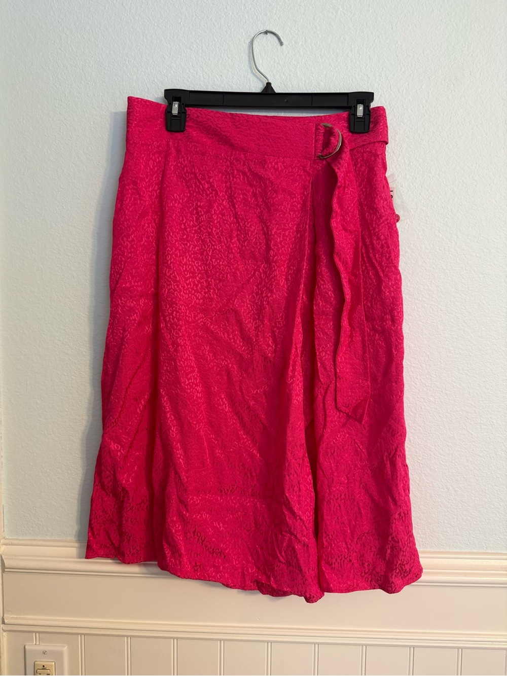 Women’s Hot Pink cheetah printWrap Midi Skirt